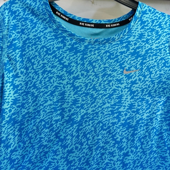 Nike Running Dri-Fit Short Sleeve Blue Tee Shirt - Picture 2 of 7
